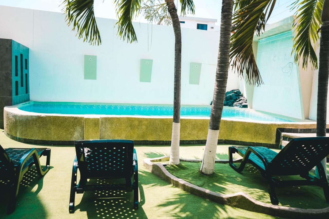 Hotel Manta Beach Madrigal Dış mekan fotoğraf