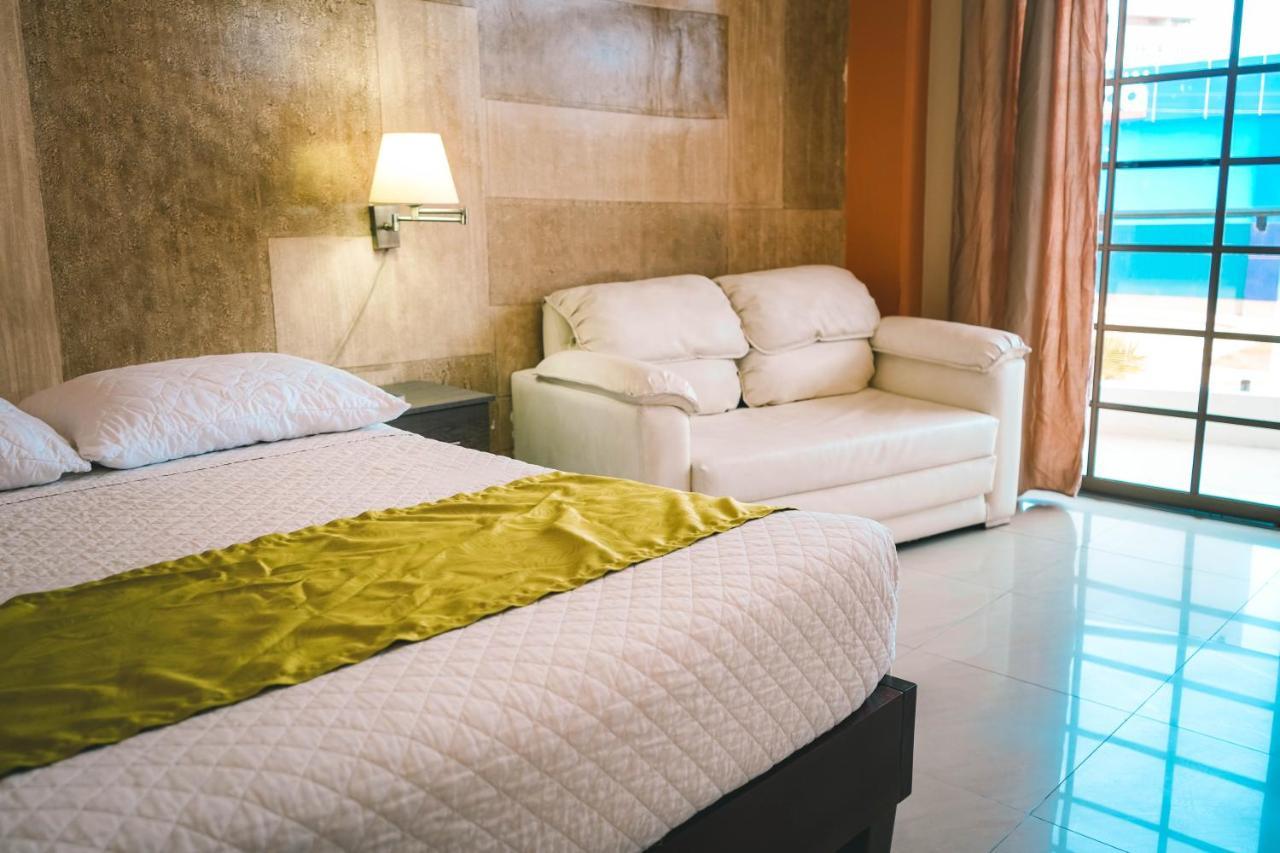 Hotel Manta Beach Madrigal Dış mekan fotoğraf