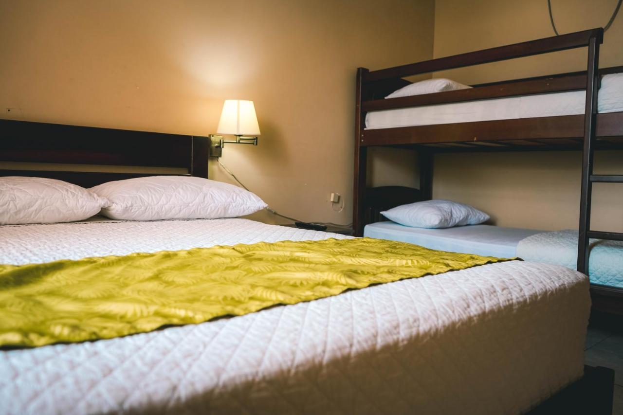Hotel Manta Beach Madrigal Dış mekan fotoğraf