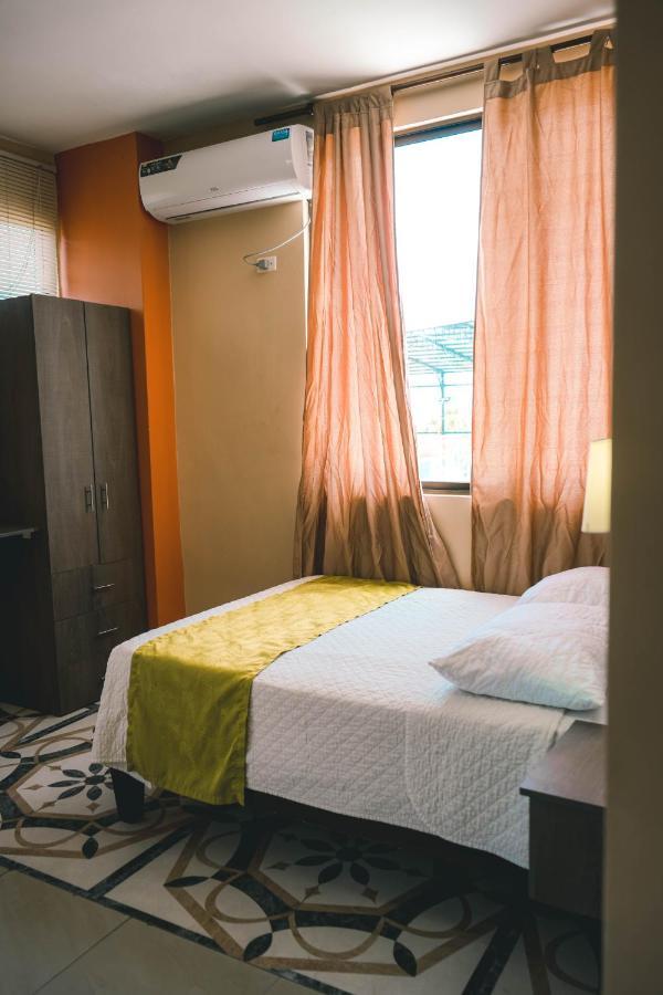 Hotel Manta Beach Madrigal Dış mekan fotoğraf