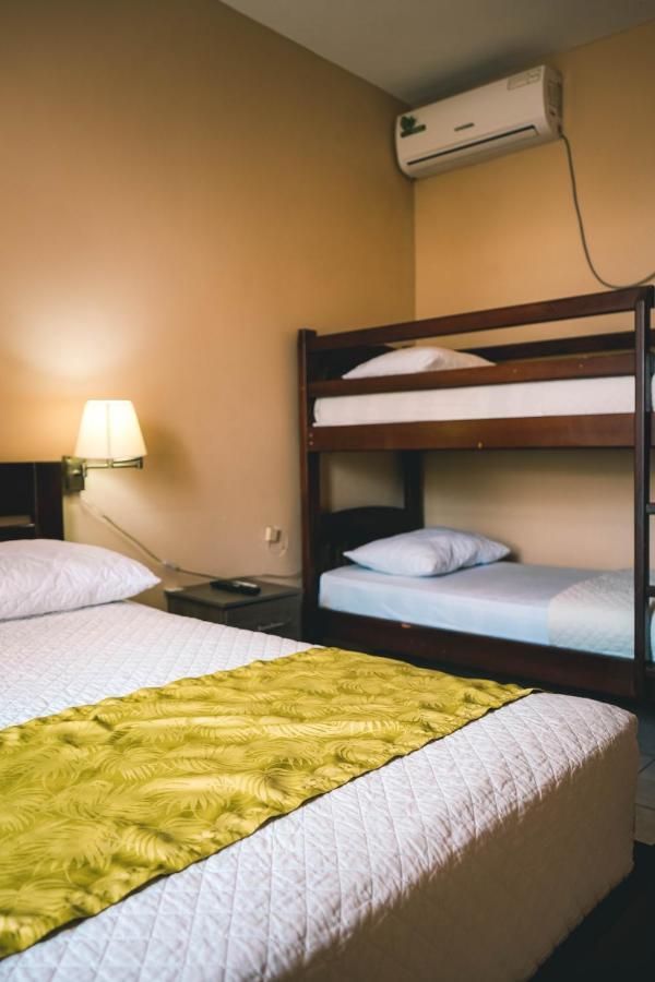 Hotel Manta Beach Madrigal Dış mekan fotoğraf