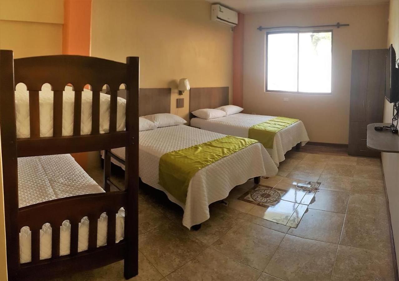 Hotel Manta Beach Madrigal Dış mekan fotoğraf