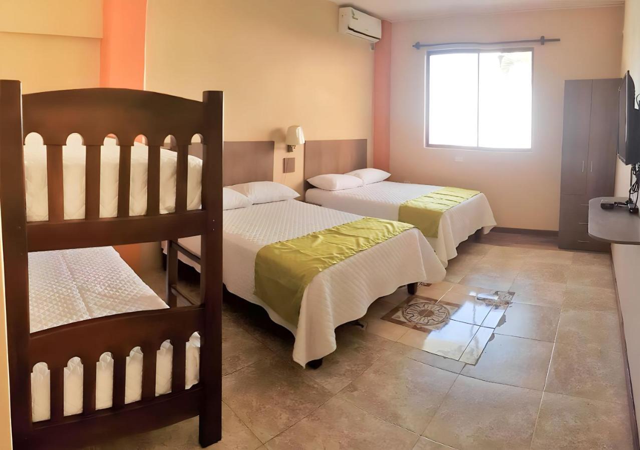 Hotel Manta Beach Madrigal Dış mekan fotoğraf